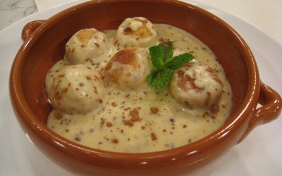 Albóndigas de leche con poleá