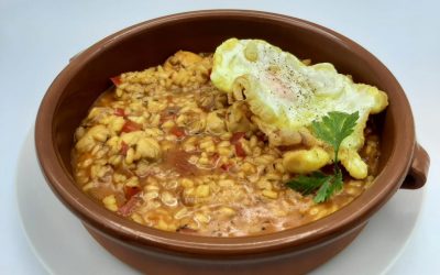Arroz meloso de pollo al ajillo