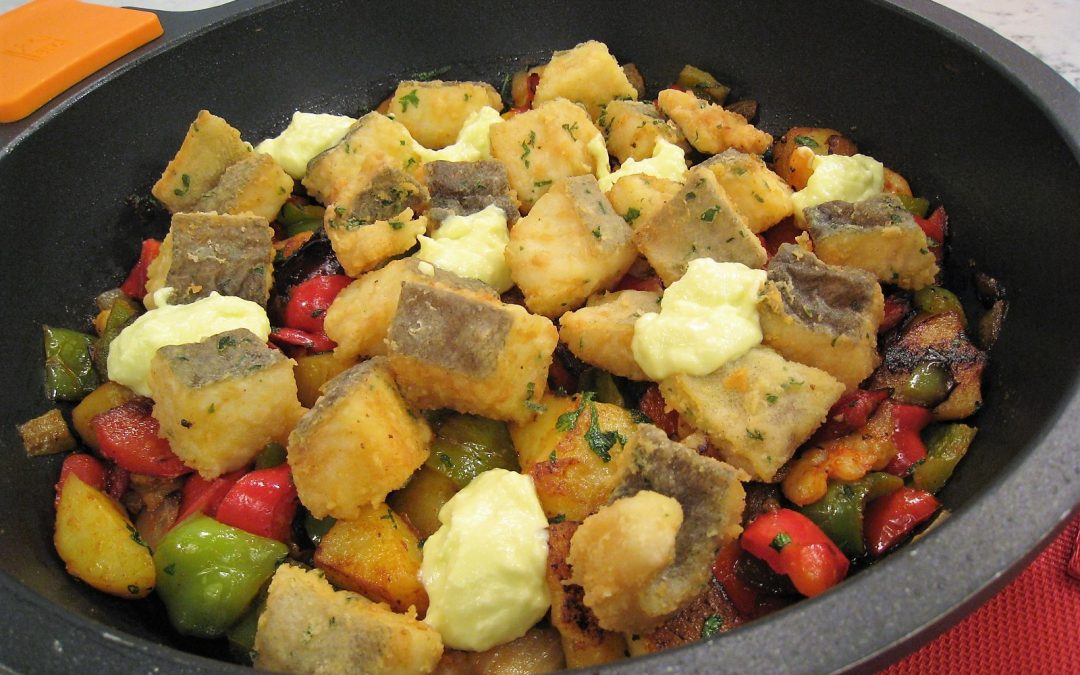 Bacalao frito con verduras del arriero