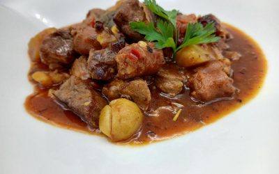Caldereta de cerdo con castañas