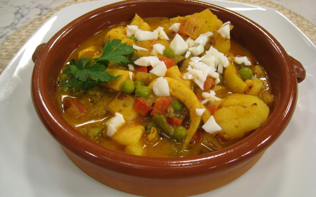 Cazuela de sepia con guisantes