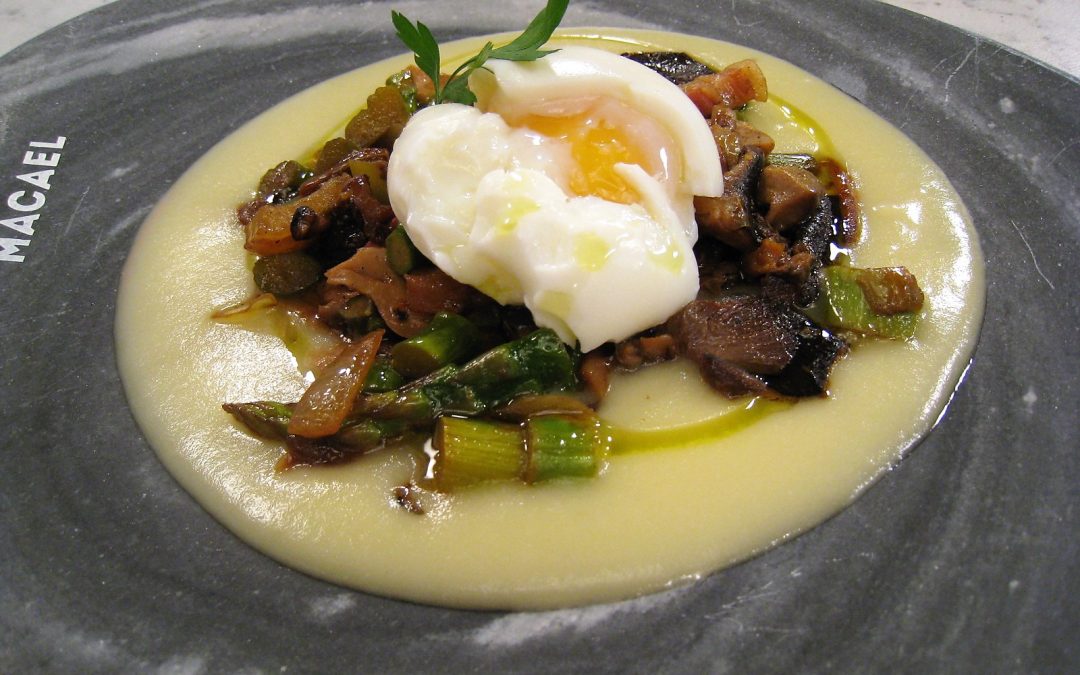 Crema de Patatas con setas y huevo