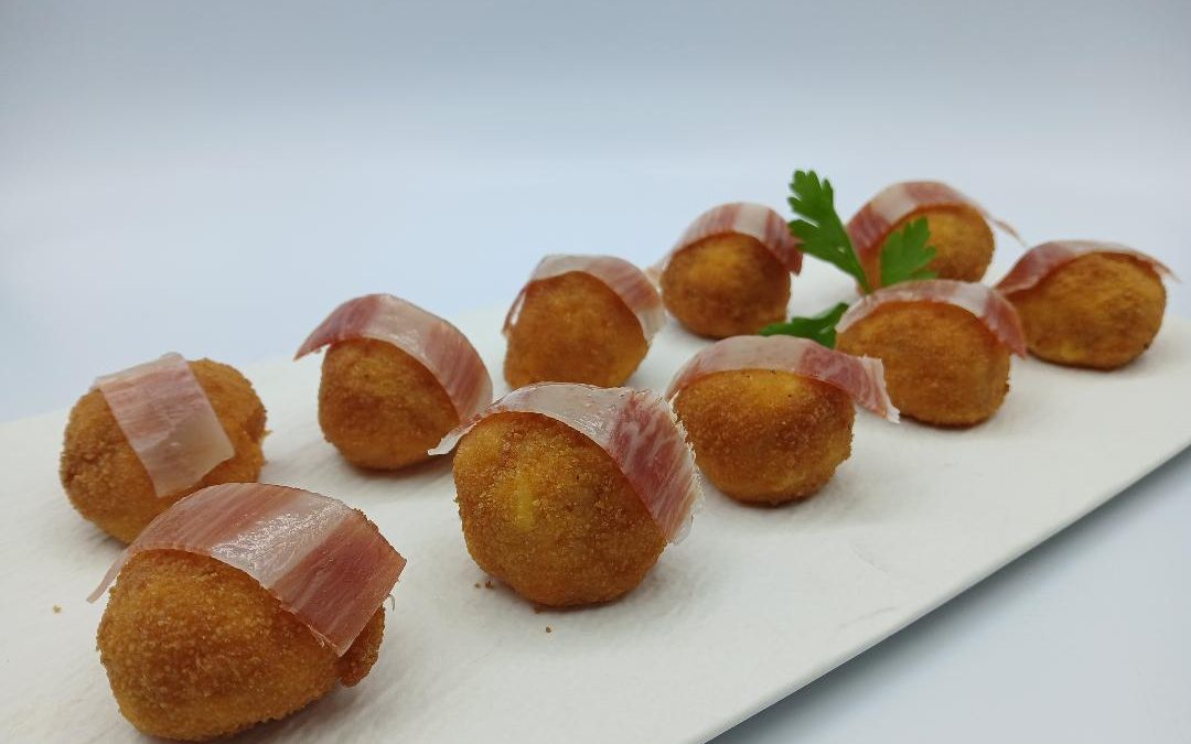 Croquetas de salmorejo