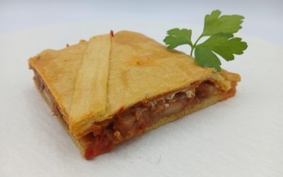 Empanada de choco y gambones