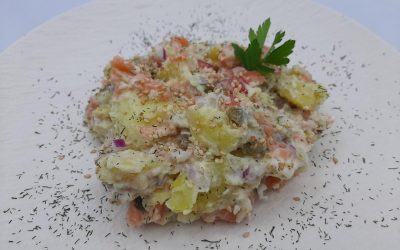 Ensalada de patatas con salmón