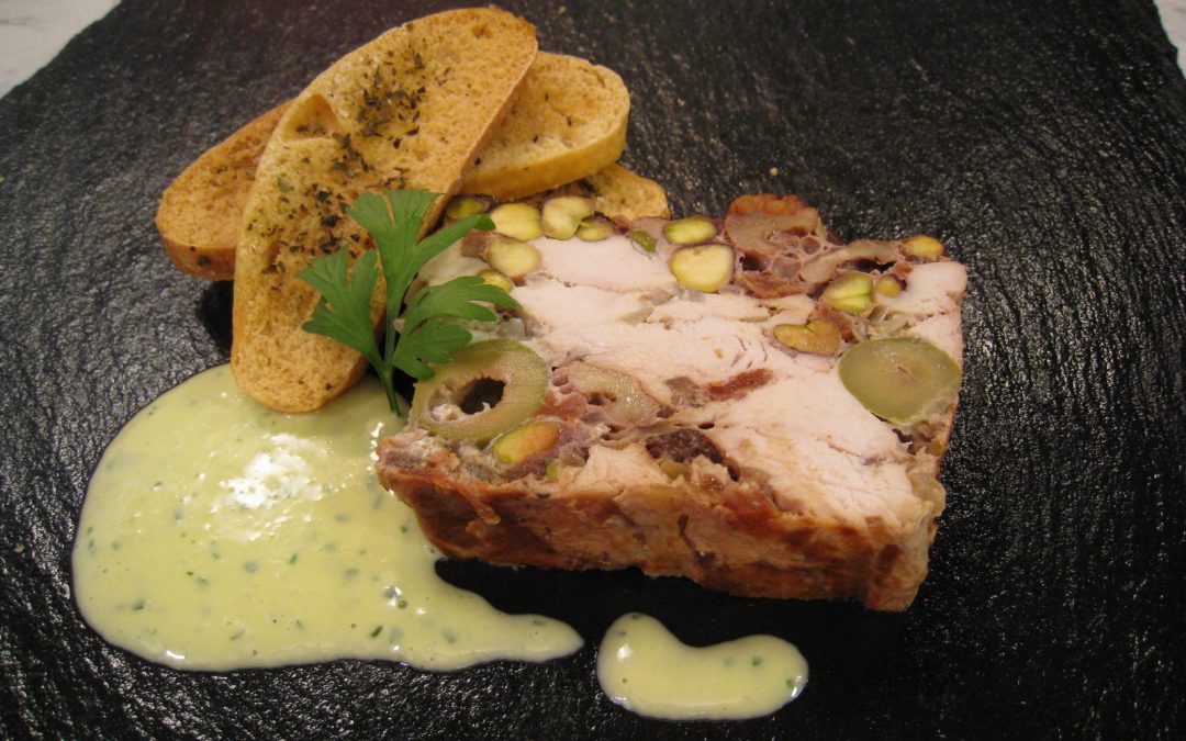 Fiambre de Pollo con Nueces y Pasas