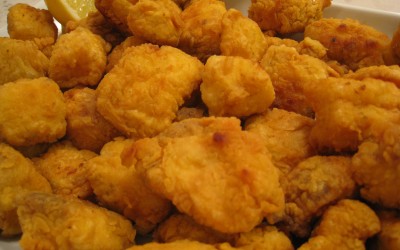 Fritura de adobo con ensalada