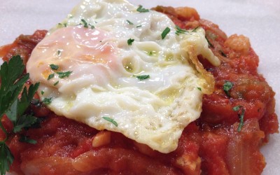 Fritada con huevos fritos