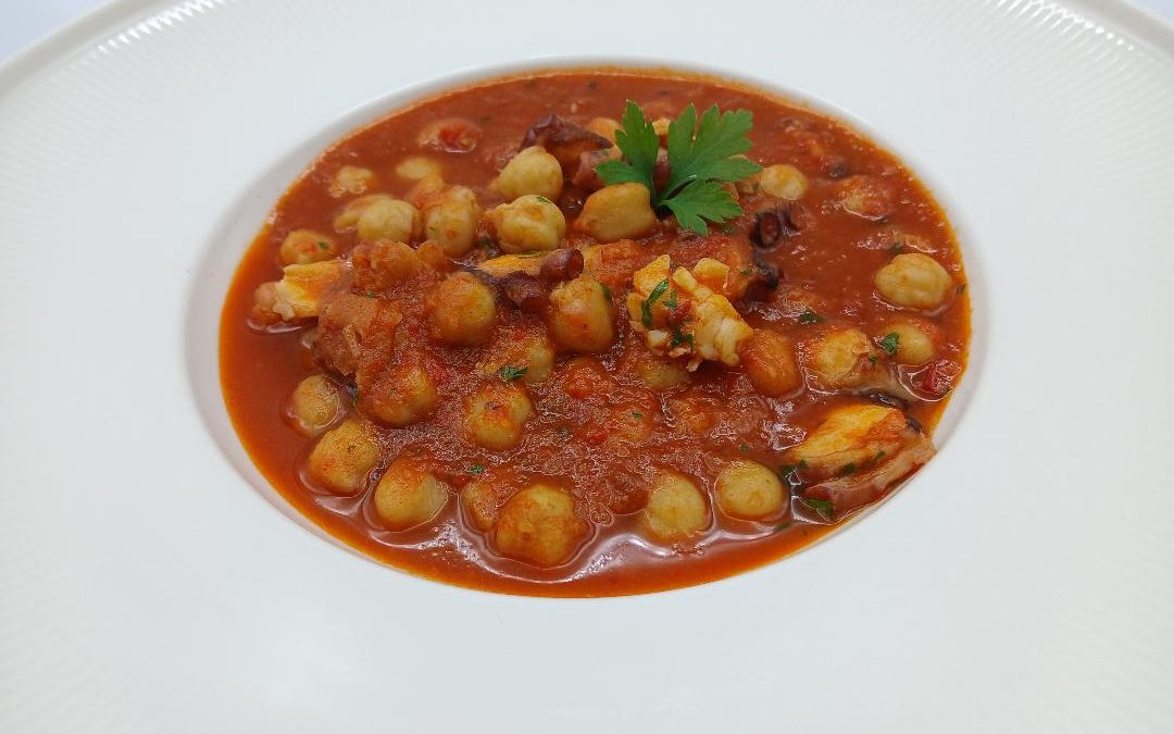 Garbanzos con pulpo