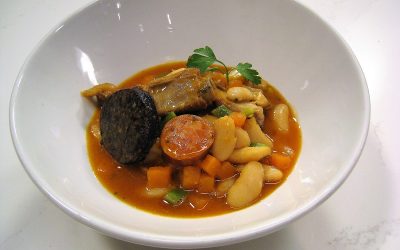 Guiso de alubias con costillas