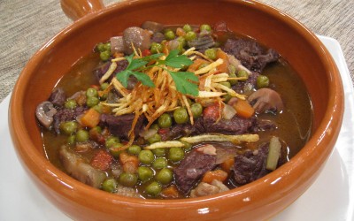 Jarrete guisado a la jardinera