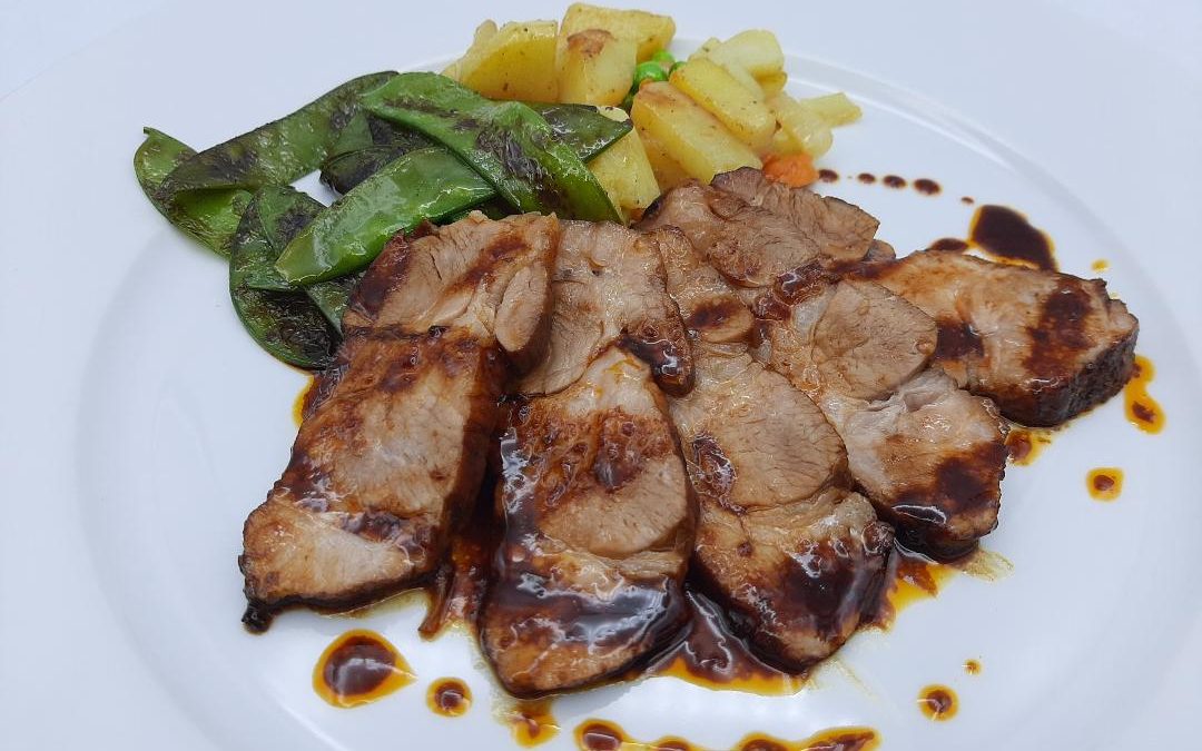 Lomo asado con patatas