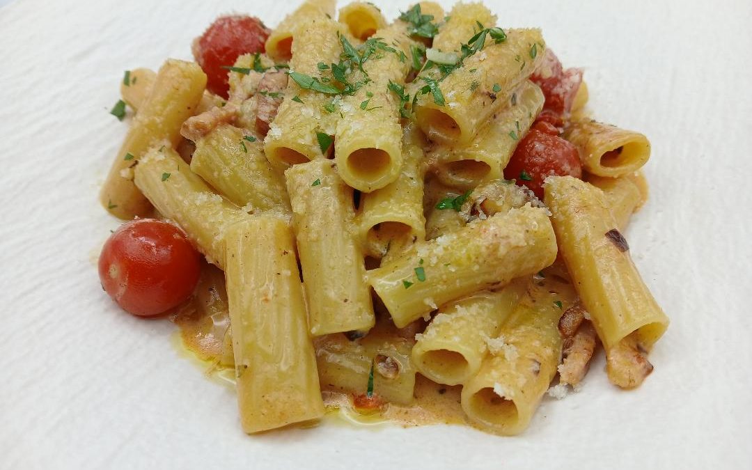 Macarrones con carbonara de choco
