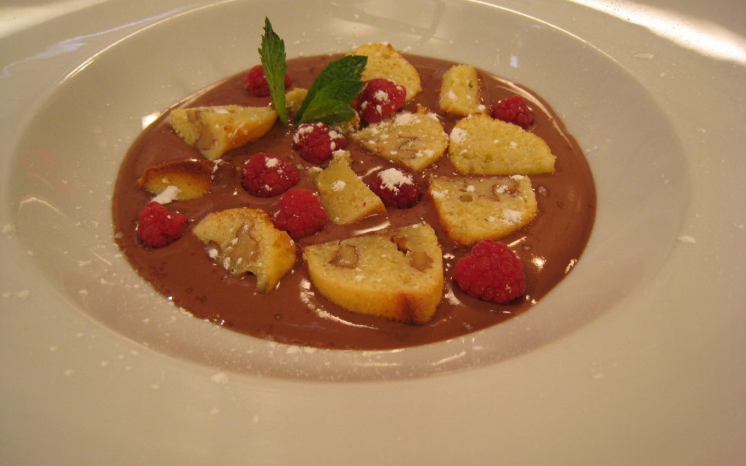 Natillas de Chocolate con Brownie Blanco