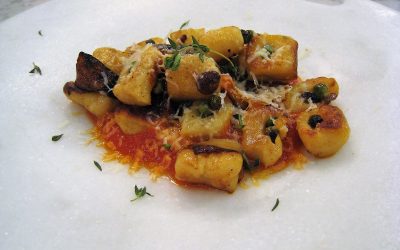 Ñoquis caseros salteados de verduras