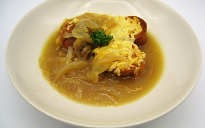 Tradicional sopa de cebolla