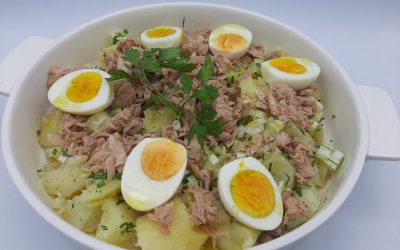 Papas aliñás con atún