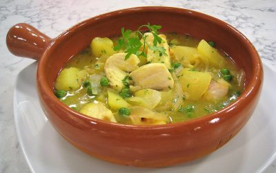 Papas guisadas en amarillo