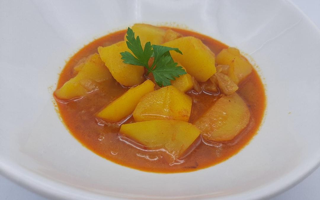 Patatas viudas, pulpo y salpicón