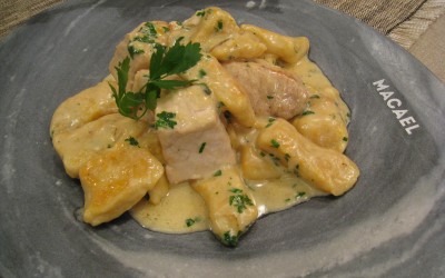 Pez espada al vino blanco