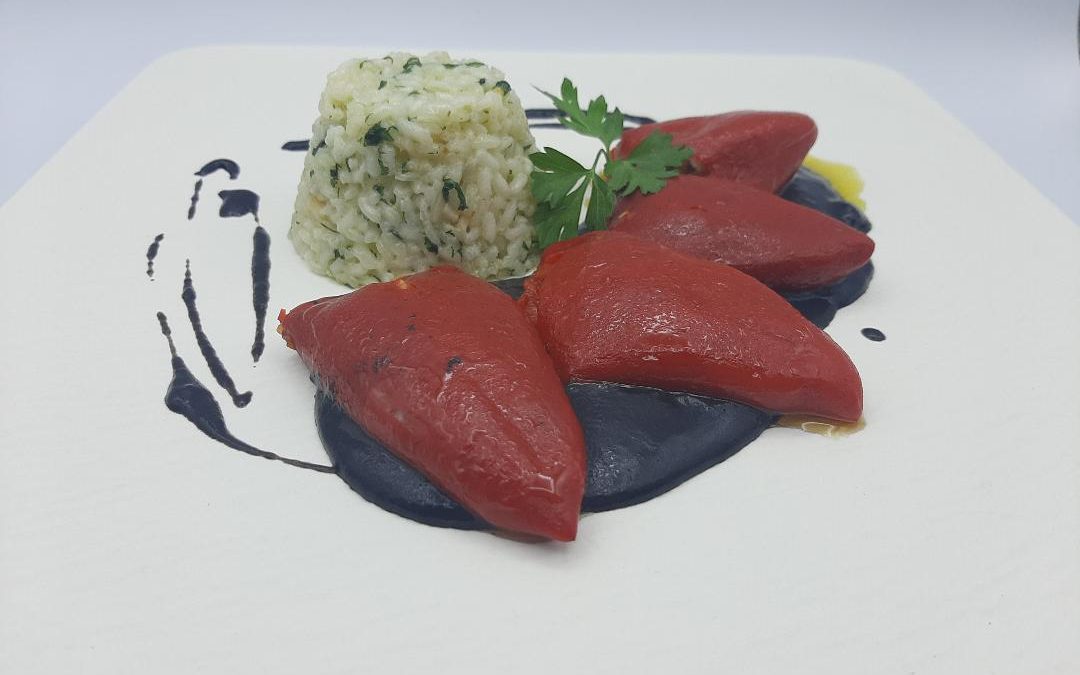 Piquillos rellenos de calamares