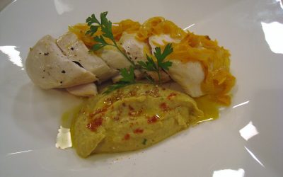 Pollo en escabeche con hummus