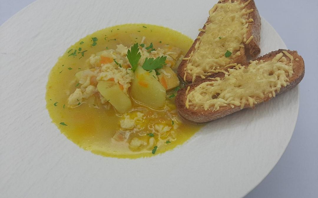 Pollo guisado con patatas