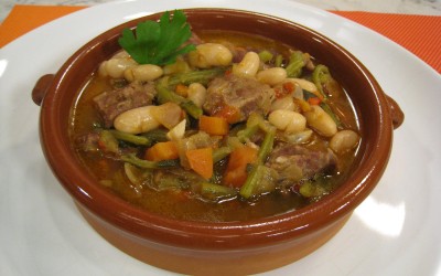 Potaje de alubias con carrilleras