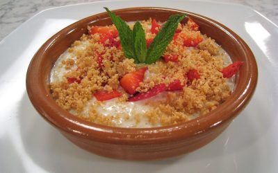 Tarta de Quinoa con leche y fresas