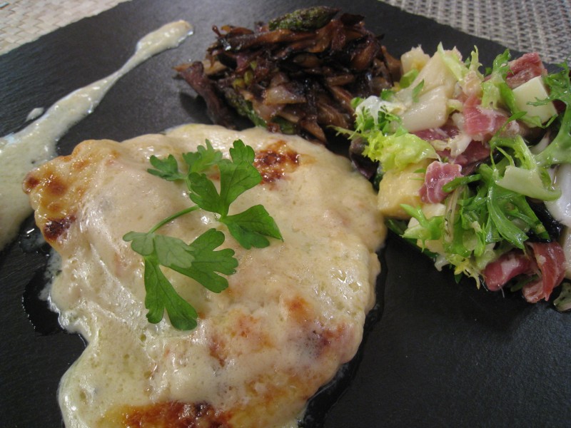 Rosada gratinada con mostaza