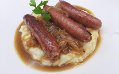 Salchichas al vino con patatas