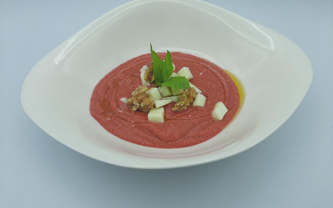 Salmorejo de remolacha