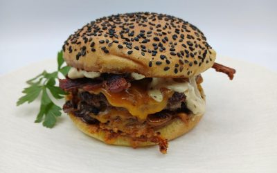 Hamburguesas con bacon y champiñones