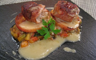 Solomillo con manzana y pisto