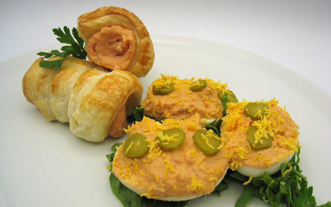 TAPAS: Huevos rellenos y