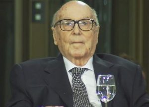 Manuel Clavero Arévalo